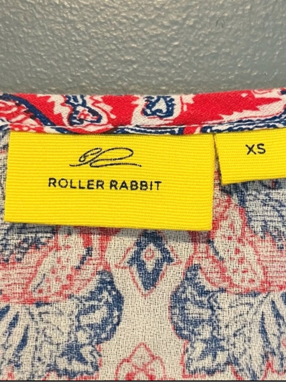 Roller Rabbit 100% Cotton 3/4 Sleeve Printed Top - Picture 6 of 7